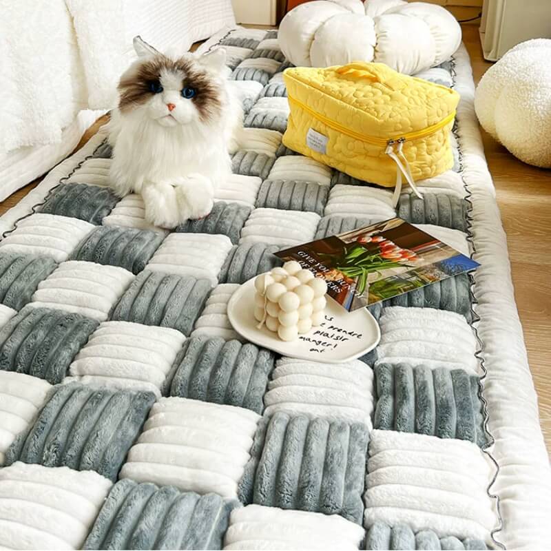 Fuzzy Comfort: The Ultimate Pet Mat