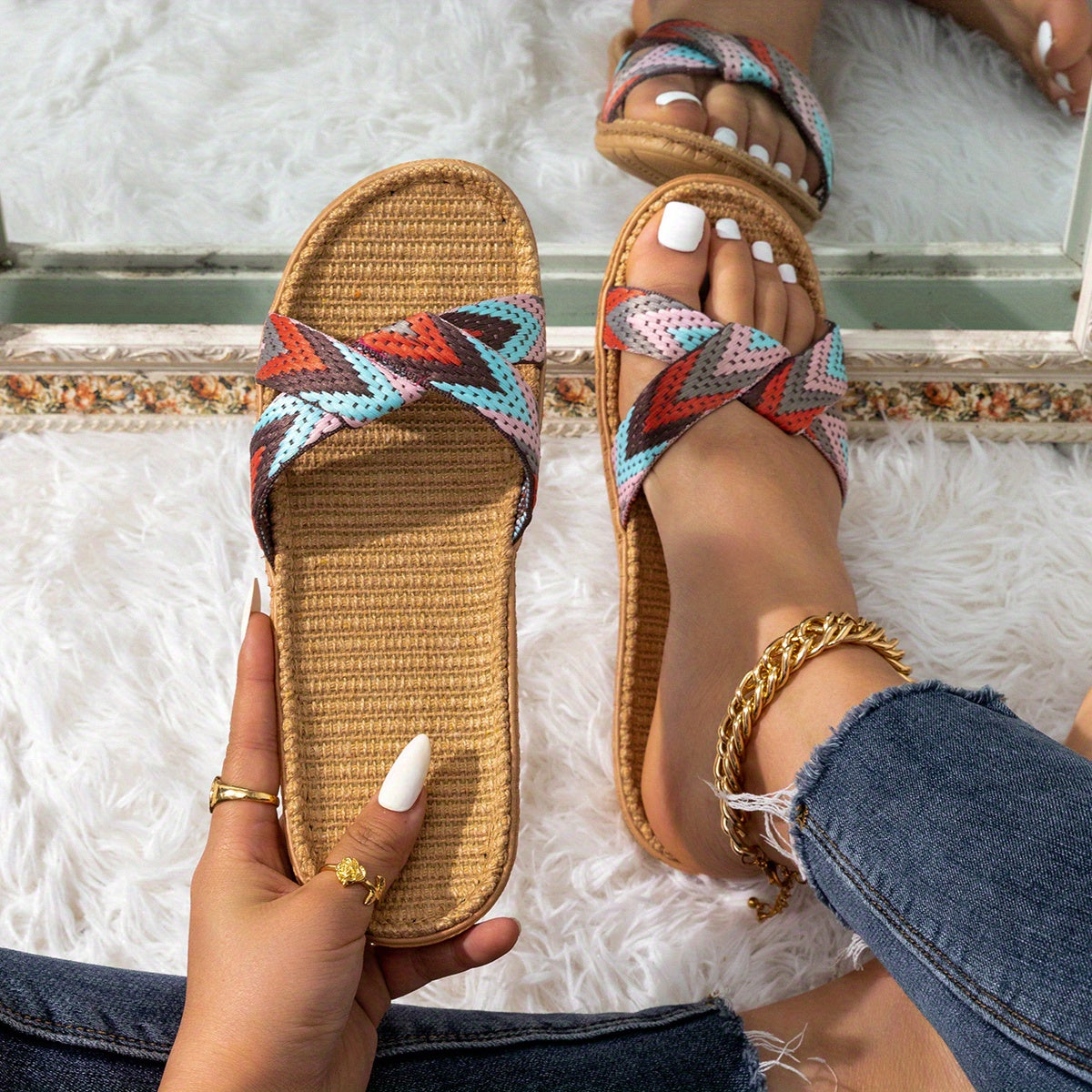 Women's Chic Cross-Overs